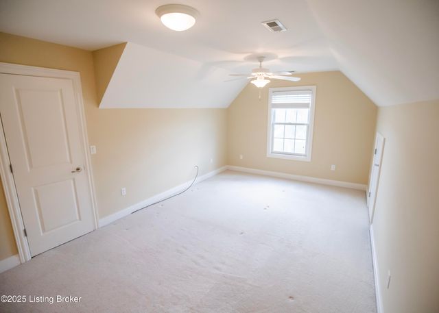 1021 Windsor Dr, Shelbyville, KY 40065