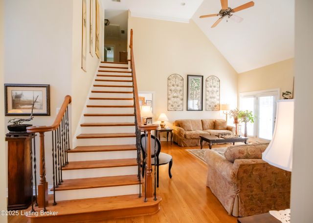 1021 Windsor Dr, Shelbyville, KY 40065