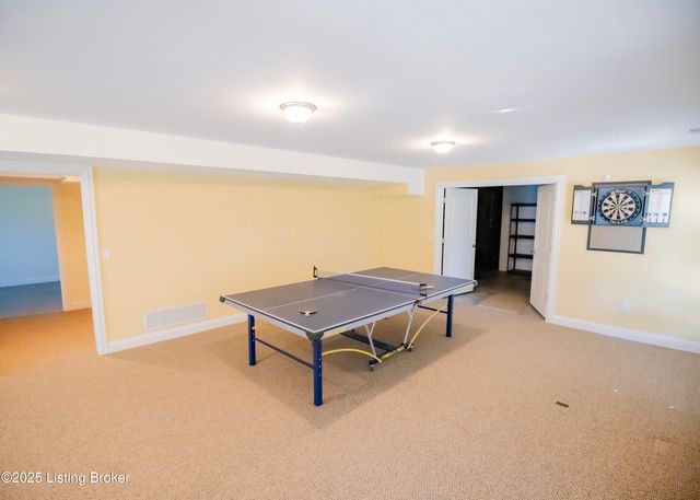 1021 Windsor Dr, Shelbyville, KY 40065