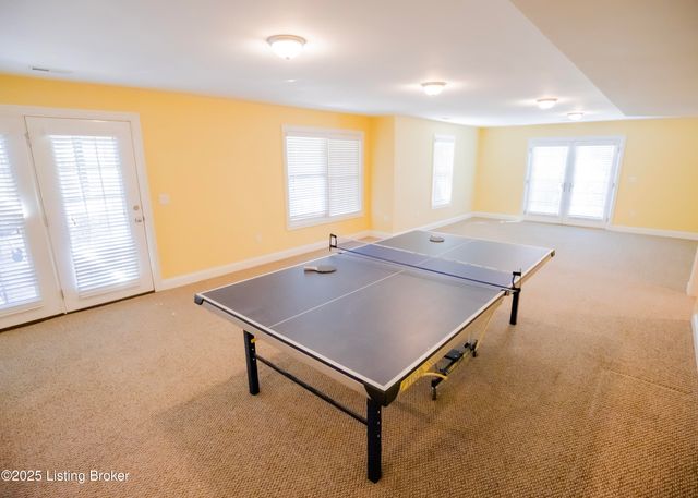 1021 Windsor Dr, Shelbyville, KY 40065