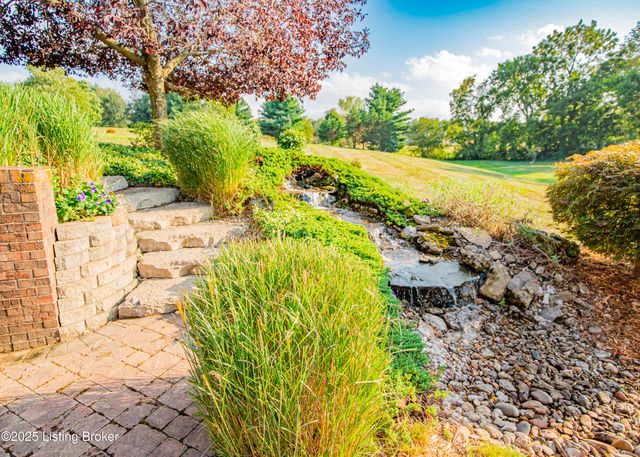 1021 Windsor Dr, Shelbyville, KY 40065