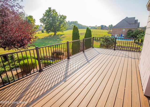 1021 Windsor Dr, Shelbyville, KY 40065