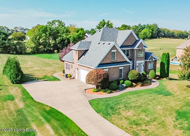 1021 Windsor Dr, Shelbyville, KY 40065