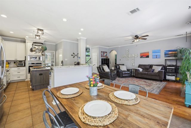 2077 Brookgate Drive, Grapevine, TX 76051