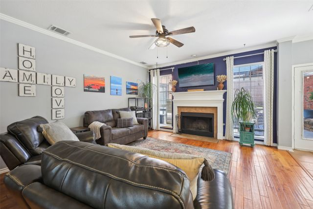 2077 Brookgate Drive, Grapevine, TX 76051