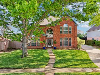 2077 Brookgate Drive, Grapevine, TX 76051
