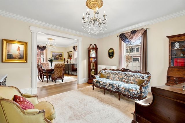 21 Avon Place, Arlington, MA 02474