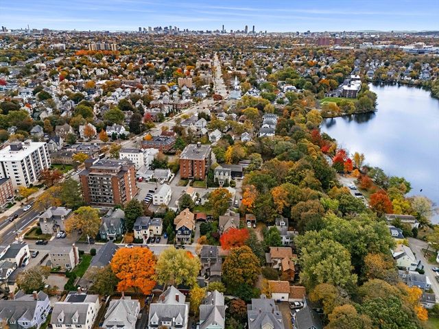 21 Avon Place, Arlington, MA 02474