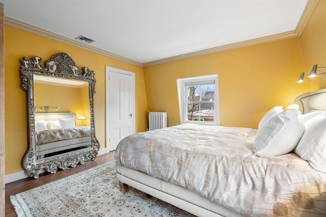 21 Avon Place, Arlington, MA 02474