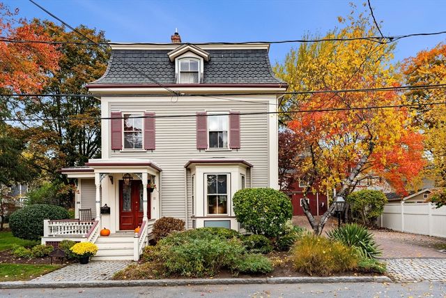 21 Avon Place, Arlington, MA 02474