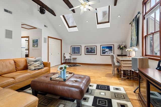 21 Avon Place, Arlington, MA 02474