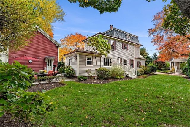 21 Avon Place, Arlington, MA 02474