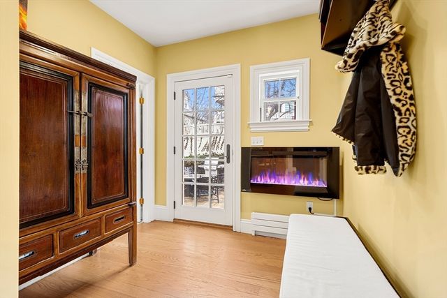 21 Avon Place, Arlington, MA 02474