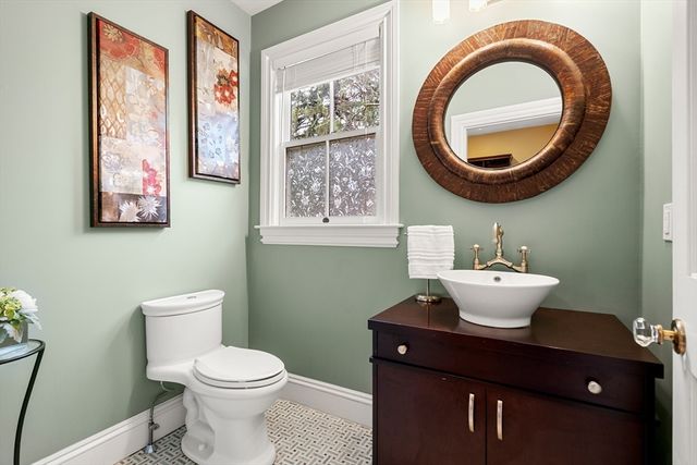 21 Avon Place, Arlington, MA 02474