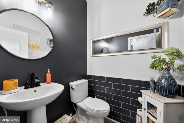 132 REDTAIL HAWK CIR, Sewell, NJ 08080