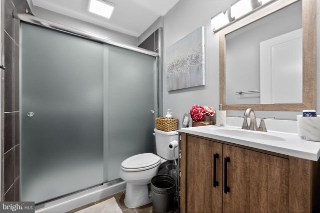 132 REDTAIL HAWK CIR, Sewell, NJ 08080