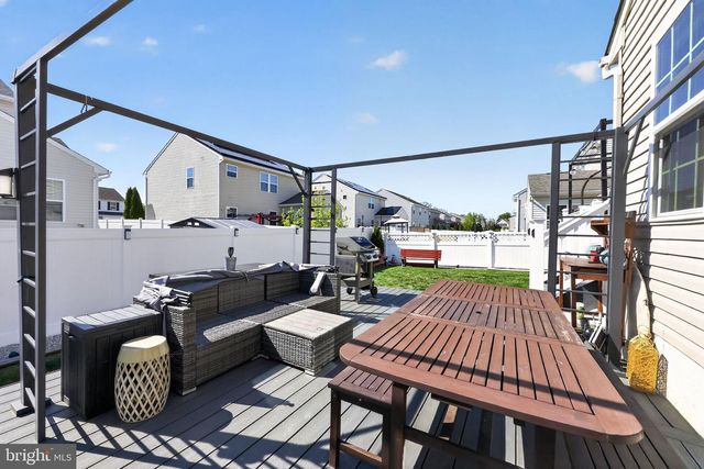 132 REDTAIL HAWK CIR, Sewell, NJ 08080