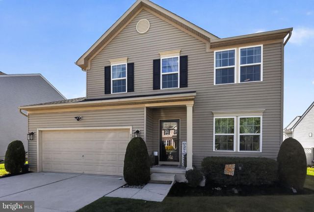 132 REDTAIL HAWK CIR, Sewell, NJ 08080