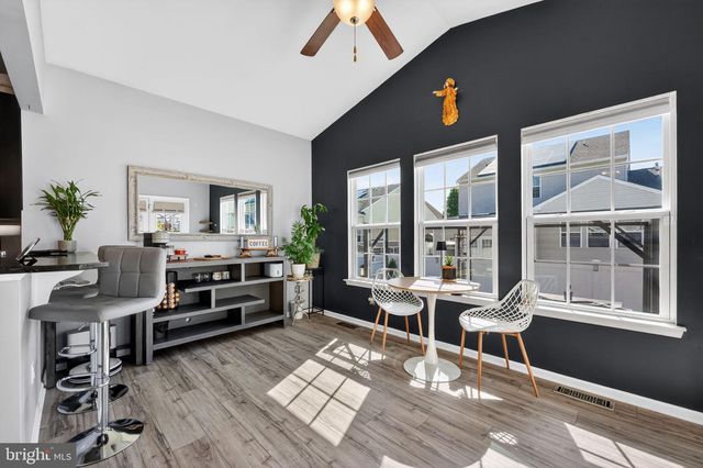 132 REDTAIL HAWK CIR, Sewell, NJ 08080