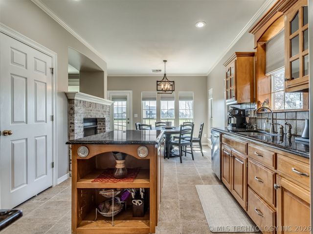 10004 E 95th Street North, Owasso, OK 74055