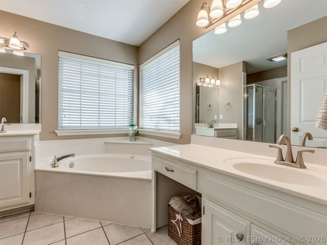 10004 E 95th Street North, Owasso, OK 74055