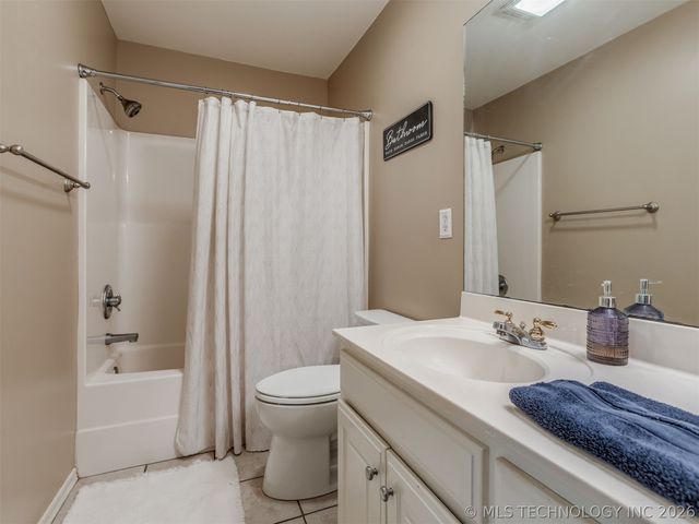 10004 E 95th Street North, Owasso, OK 74055