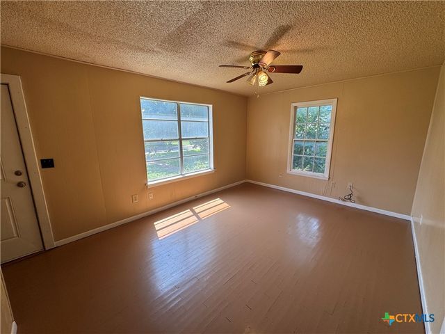 1205 E Avenue G, Killeen, TX 76541