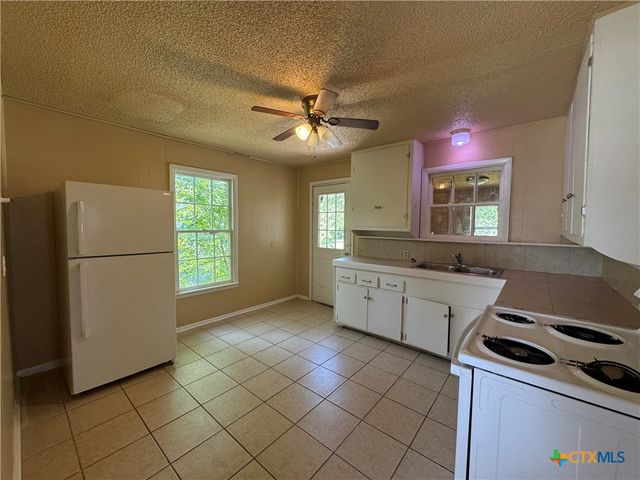 1205 E Avenue G, Killeen, TX 76541