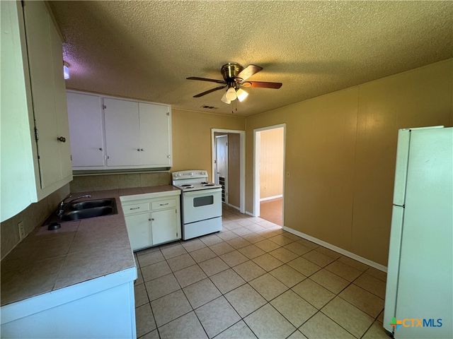 1205 E Avenue G, Killeen, TX 76541