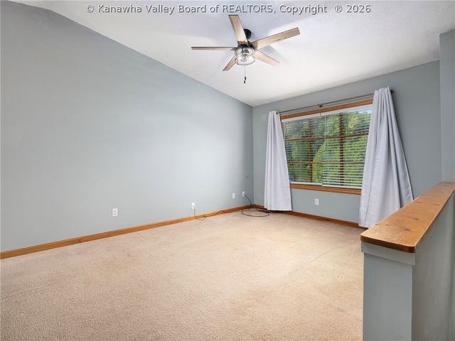 11 Poplar Hills Road, Hurricane, WV 25526