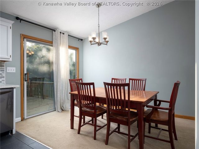 11 Poplar Hills Road, Hurricane, WV 25526