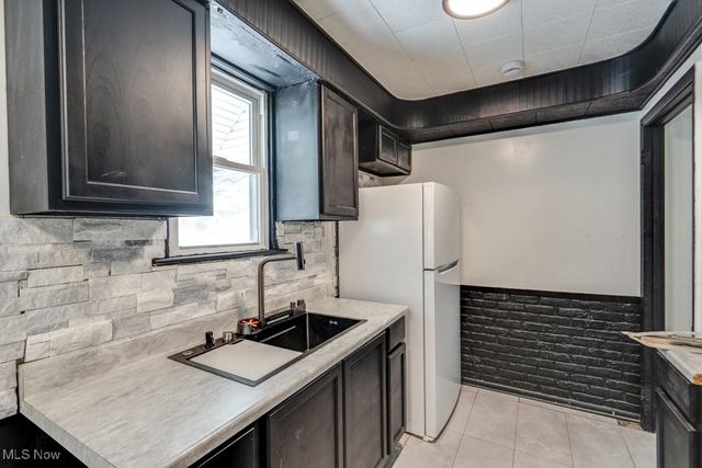 5365 E 131st Street, Garfield Heights, OH 44125