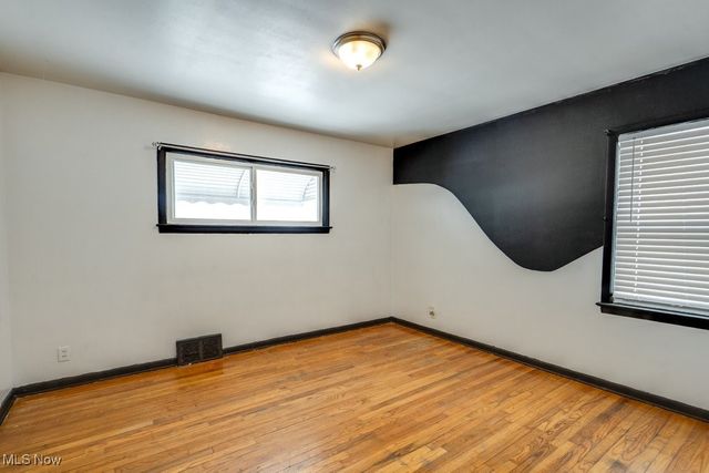 5365 E 131st Street, Garfield Heights, OH 44125