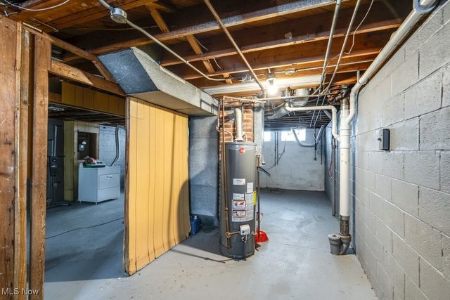 5365 E 131st Street, Garfield Heights, OH 44125