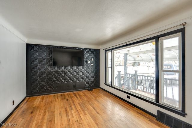 5365 E 131st Street, Garfield Heights, OH 44125