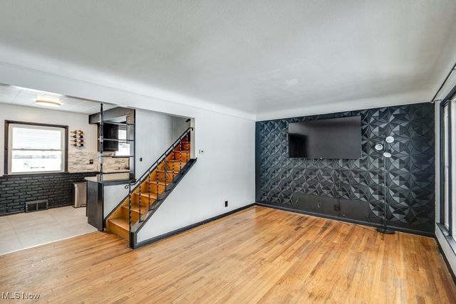 5365 E 131st Street, Garfield Heights, OH 44125