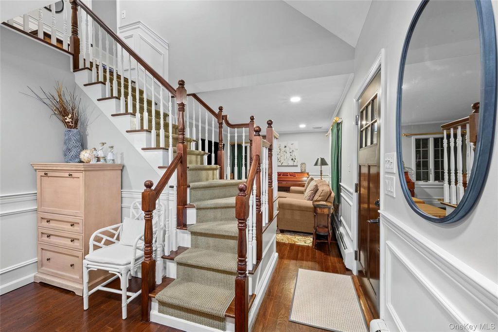 60 Nearwater Avenue, Massapequa, NY 11758 — photo 3