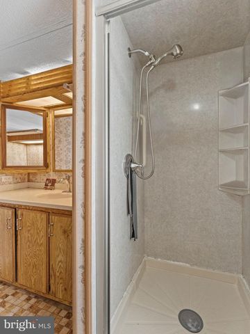 3A ASHWOOD AVE, Gloucester City, NJ 08030