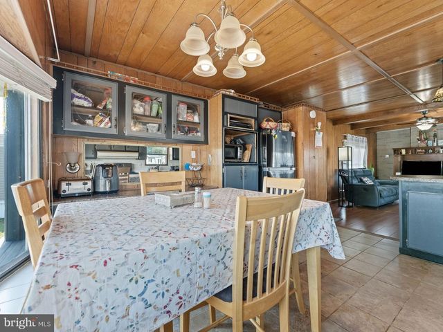3A ASHWOOD AVE, Gloucester City, NJ 08030
