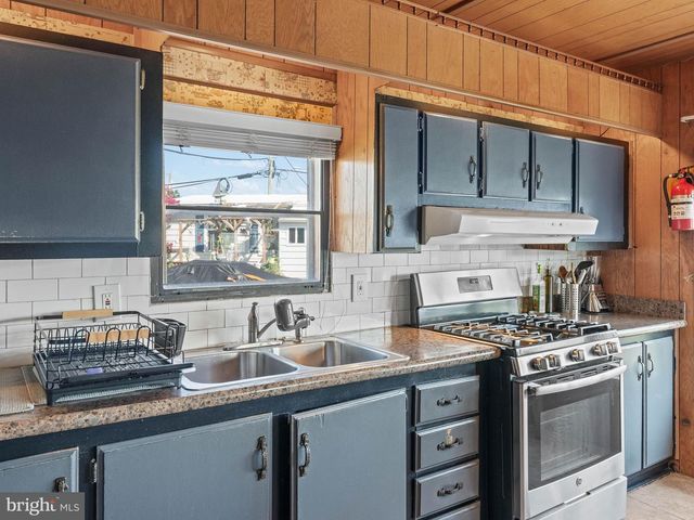 3A ASHWOOD AVE, Gloucester City, NJ 08030