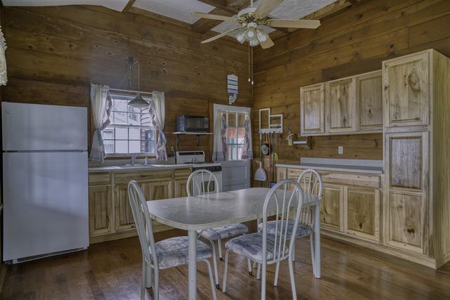 50479 Delling Drive, Dowagiac, MI 49047