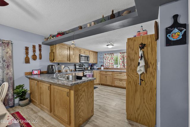 8145 Jack Graves Road, Biloxi, MS 39532