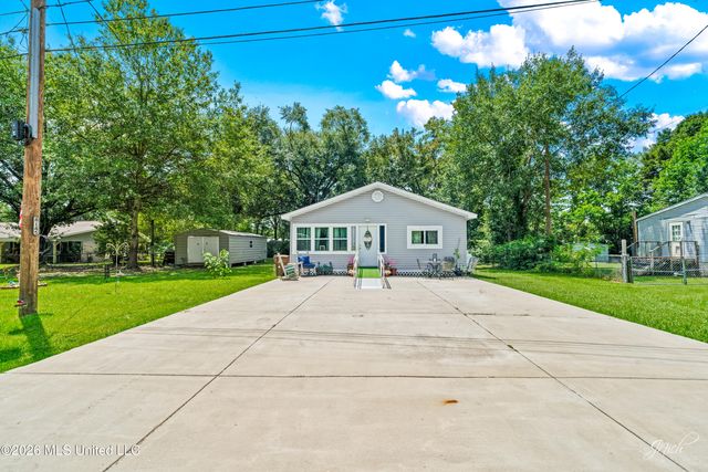 8145 Jack Graves Road, Biloxi, MS 39532