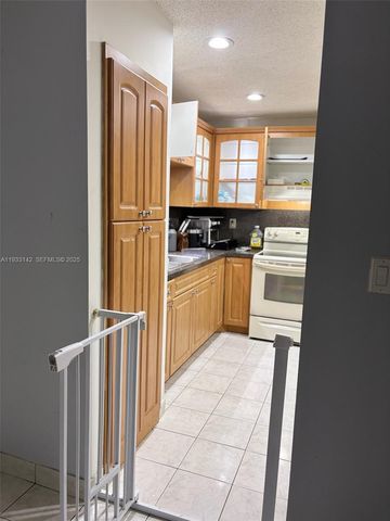 6460 NW 192nd Ter 6460, Hialeah, FL 33015