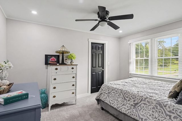 1147 Pleasant Valley Rd, Chapmansboro, TN 37035