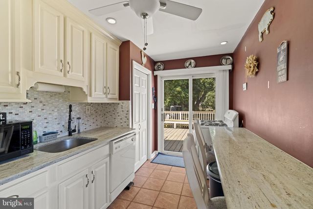 1073 WALLACE AVE, Roebling, NJ 08554
