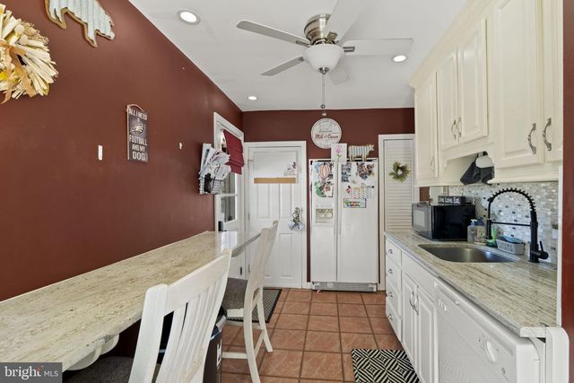 1073 WALLACE AVE, Roebling, NJ 08554