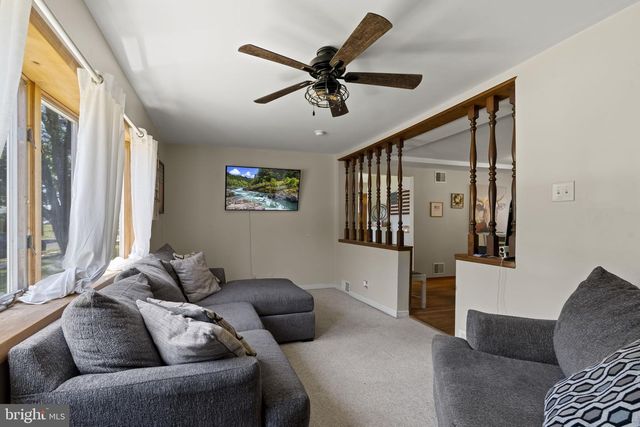 1073 WALLACE AVE, Roebling, NJ 08554