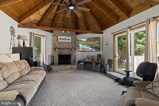1073 WALLACE AVE, Roebling, NJ 08554