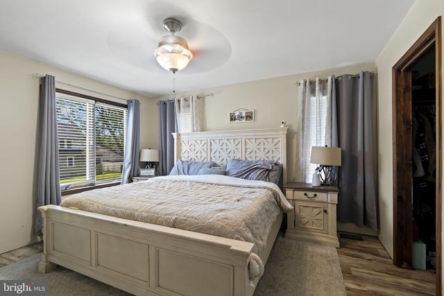 1073 WALLACE AVE, Roebling, NJ 08554
